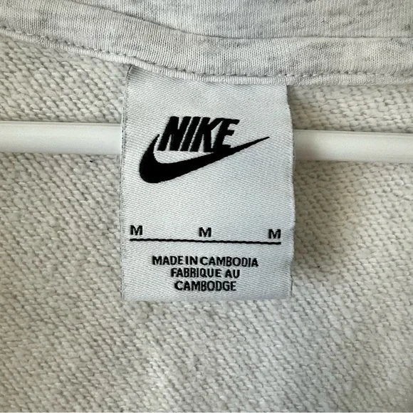 Women’s Nike Light Gray Hoodie, Zip Up, Medium - Picture 3 of 4